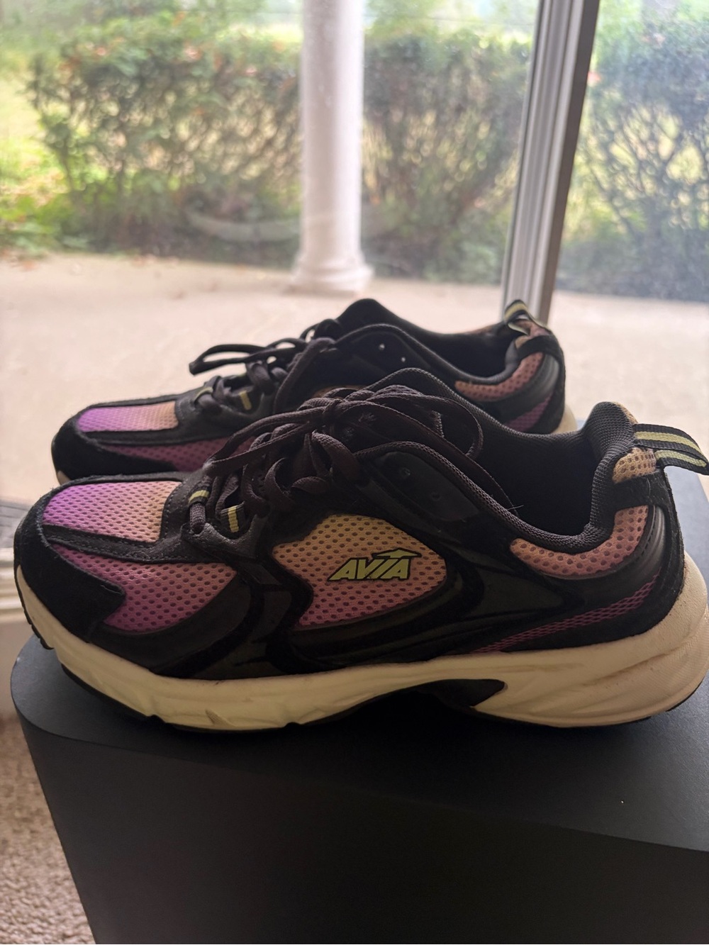 Avia Women's Black and Pink Mesh Athletic Sneakers